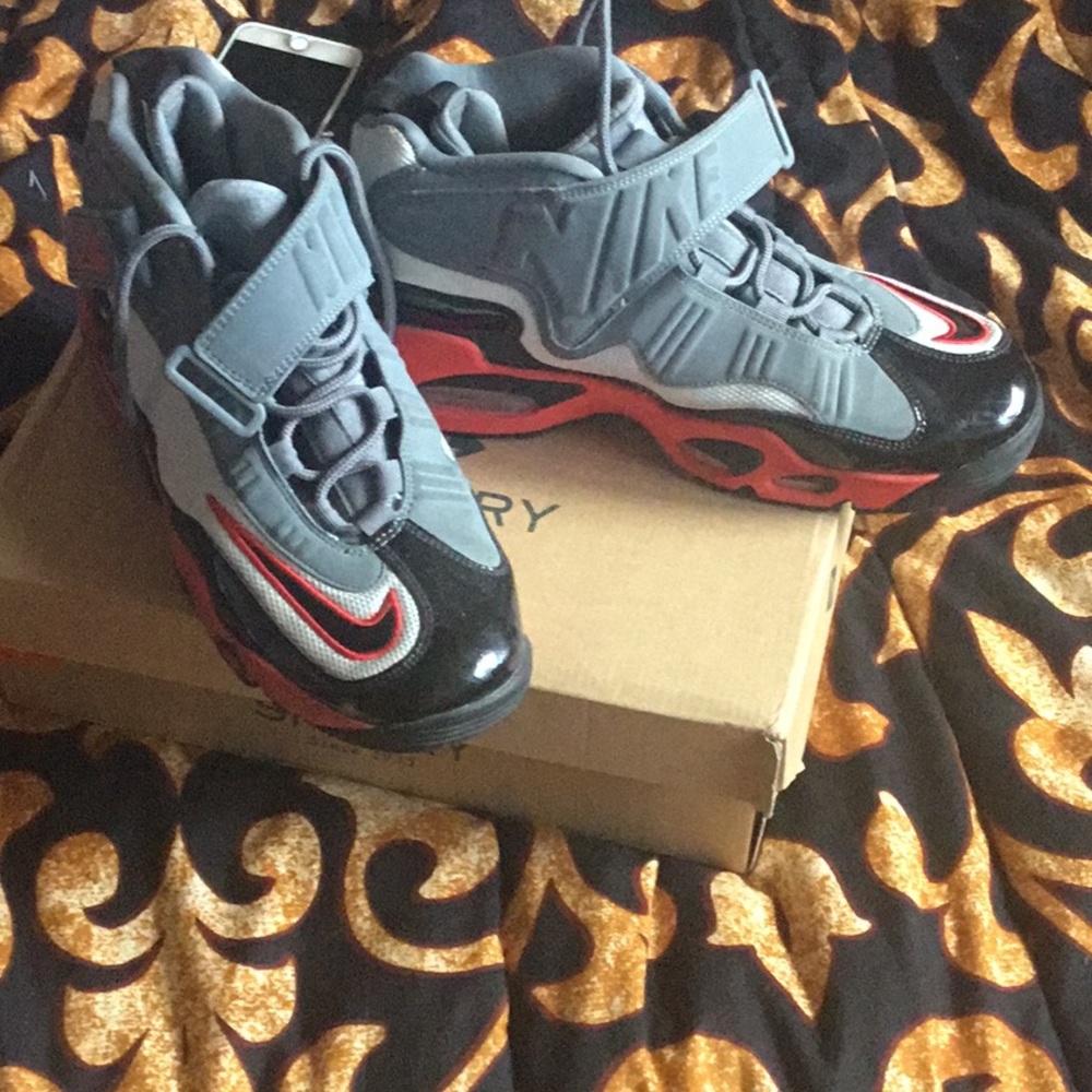 Griffin men’s shoe